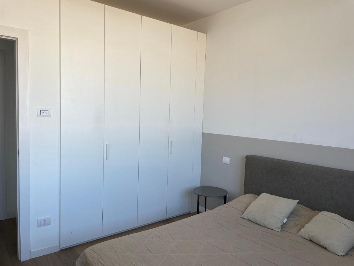 Confortevole Bilocale In Largo Marinai D'Italia 밀라노 외부 사진
